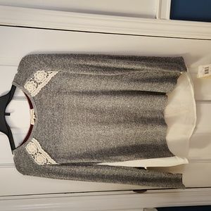 Heather gray top NWT Rewind brand